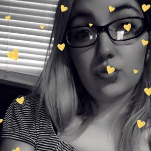 Meet your Posher, Ashlee